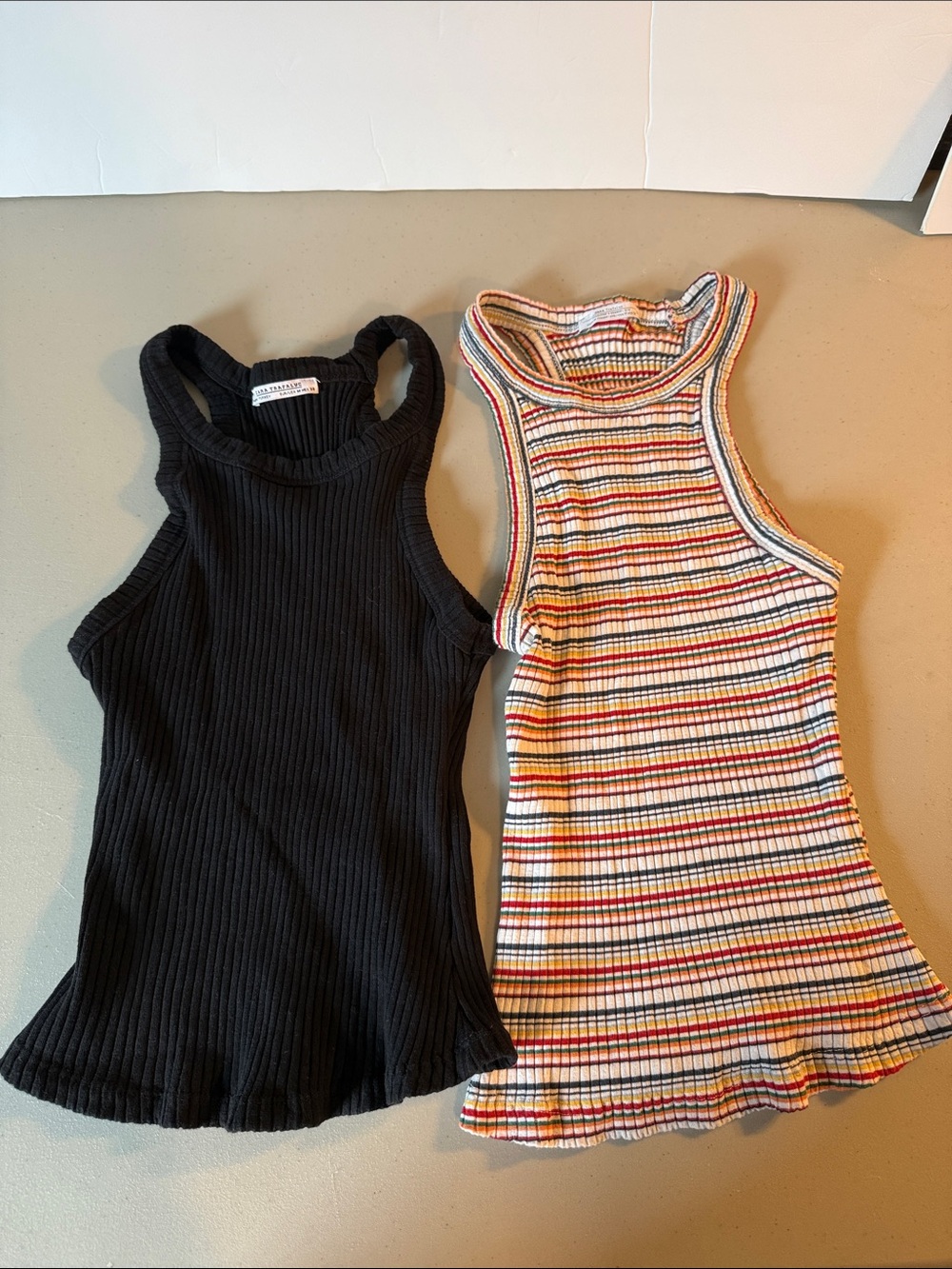 Bundle of 2 Zara Tank Tops Size Medium
